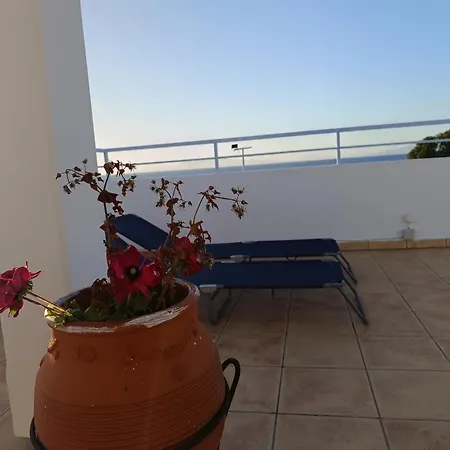 Aparthotel Nautilus House 2*