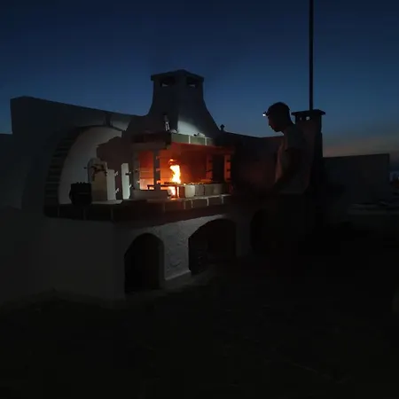 Nautilus House Апарт-отель