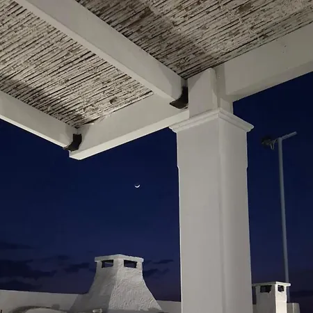 Апарт-отель Nautilus House 2*