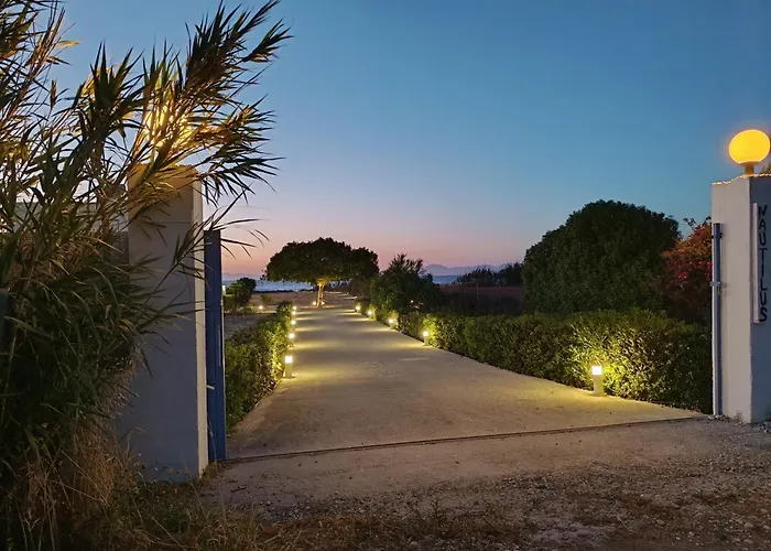 شقة فندقية Nautilus House 2*