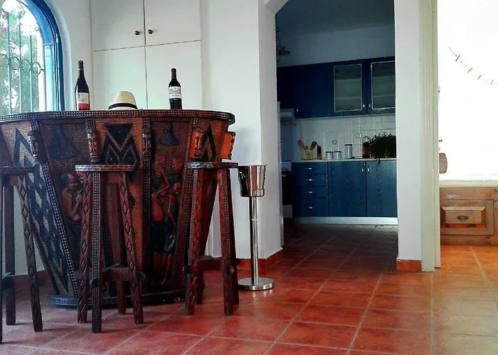 Nautilus House Aparthotel