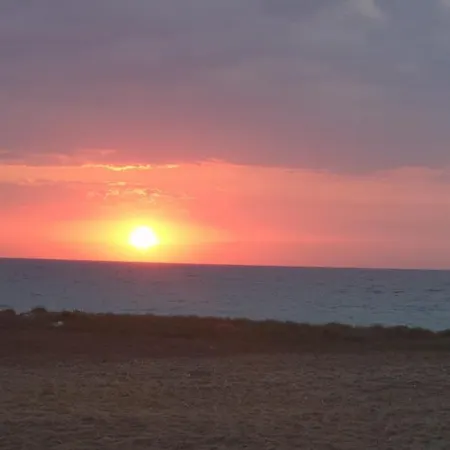 Nautilus House アパートホテル 2*