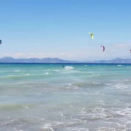 Nautilus House 2* Paradeísion