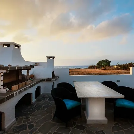 アパートホテル Nautilus House Paradeísion